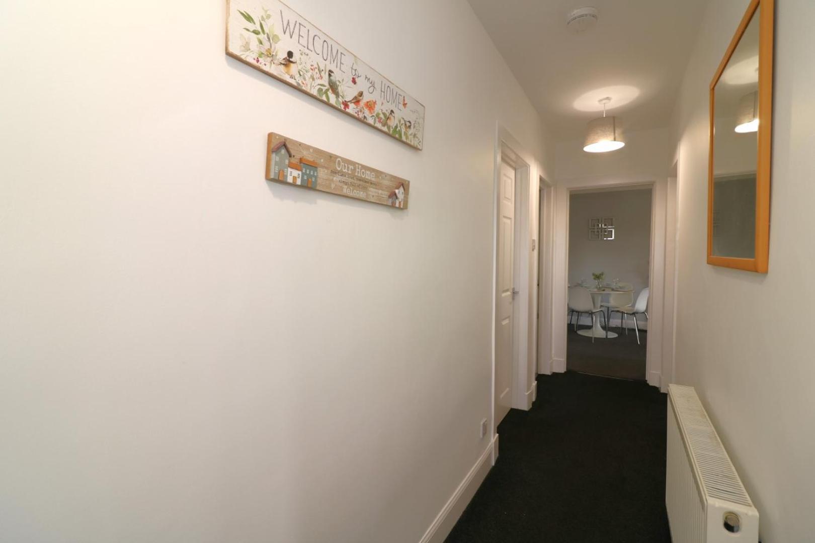 Signature - Gartlea House Apartment แอร์ดรี ภายนอก รูปภาพ
