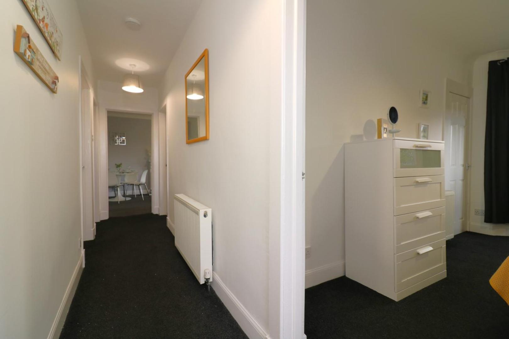 Signature - Gartlea House Apartment แอร์ดรี ภายนอก รูปภาพ